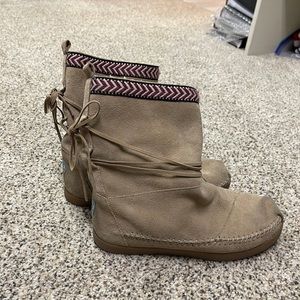 Toms booties